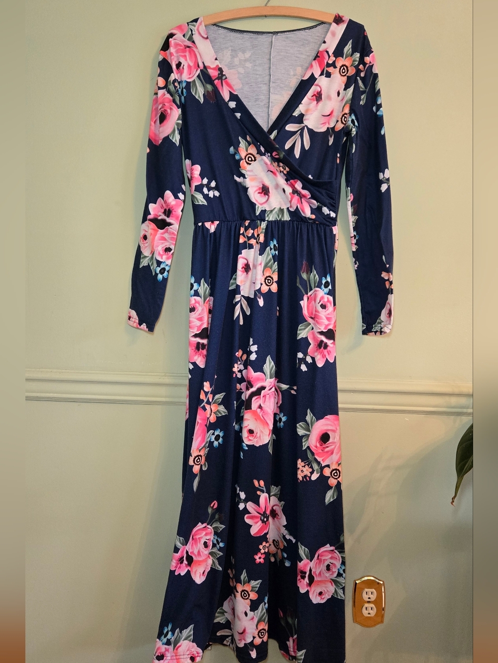 Women's Navy Floral Wrap Maxi Dress - Pink Flowers Long-Sleeve Pockets